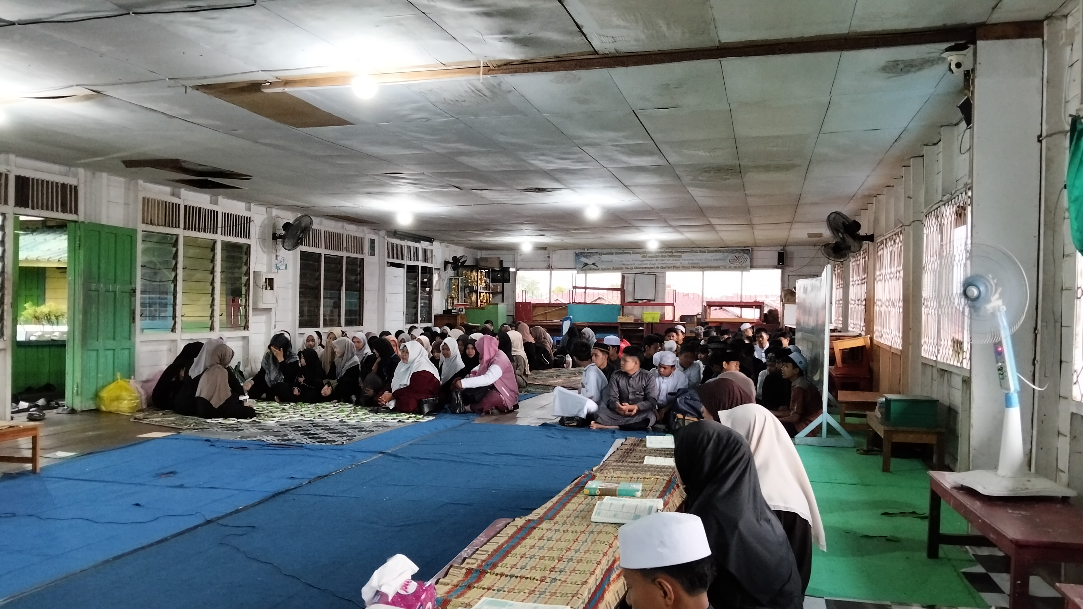Buka Puasa Bersama Keluarga Besar MTs Darul Ulum Palangka Raya